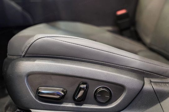 Lexus ES 300h F Sport Design