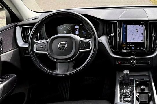 Volvo XC60 B4 D AWD Momentum Pro aut