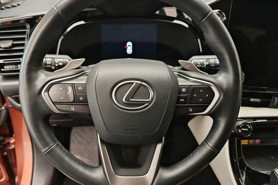 Lexus NX 350h Omotenashi 2.5 Hybrid AWD