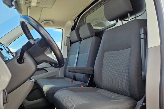 Volkswagen Transporter TDI L2H1