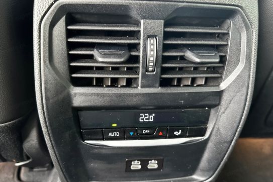 BMW Seria 3 320i Sport Line aut