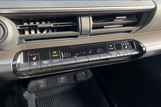 Toyota Prius Plug-in 2.0 Hybrid Prestige