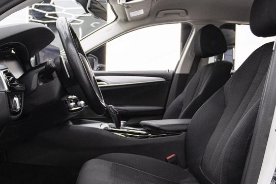 BMW Seria 5 520d xDrive mHEV aut