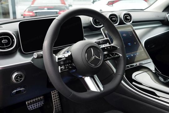 Mercedes Klasa C 220 d  4-Matic AMG