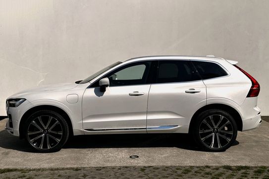 Volvo XC60 T8 Plug-In Hybrid AWD Plus Bright aut