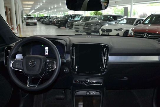 Volvo XC40 B4 Ultra Black Edition