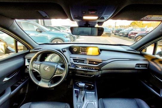 Lexus UX 250h Business 2WD