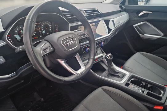 Audi Q3 35 TFSI S line