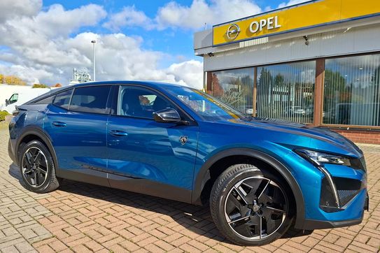 Peugeot 408 GT e-DCS 1.2 mHEV