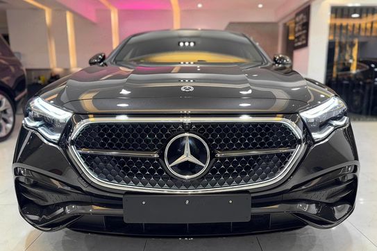 Mercedes Klasa E 220 d  4-Matic AMG