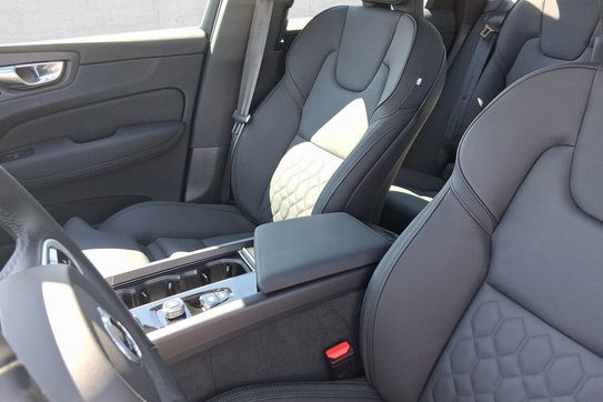 Volvo XC60 B5 B AWD Plus Bright aut