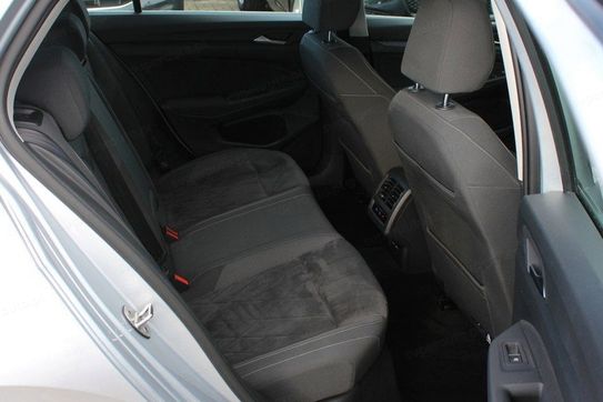 Volkswagen Golf VIII 1.4 TSI Plug-In Hybrid Style DSG