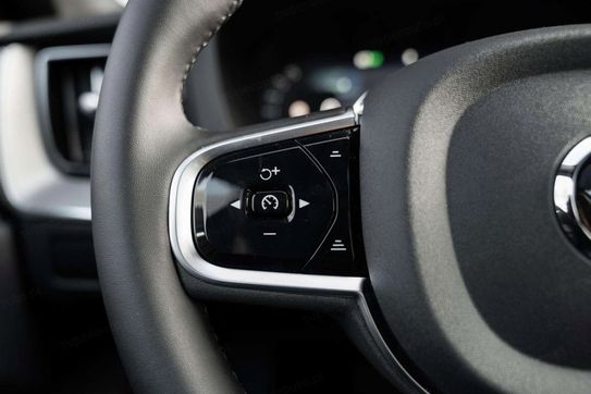 Volvo XC60 T8 Plug-In Hybrid AWD Plus Black Edition