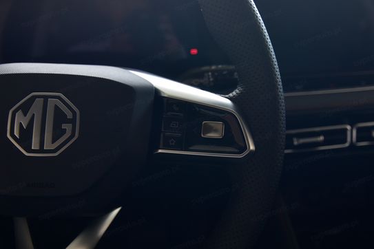 MG HS 1.5T HEV+ Exclusive aut