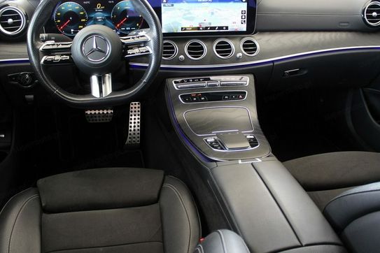 Mercedes Klasa E 220 d 4MATIC 9G-Tronic AMG Line