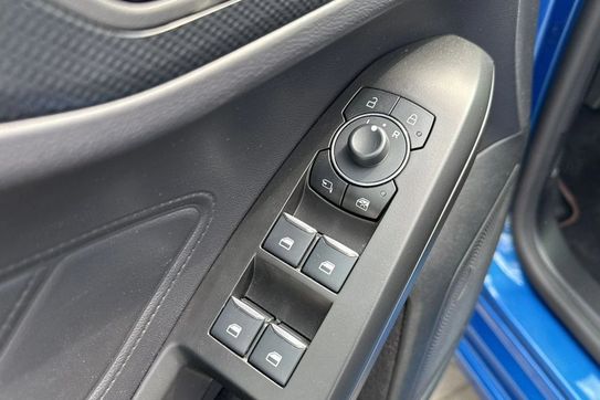 Ford Focus EcoBoost ST-Line X