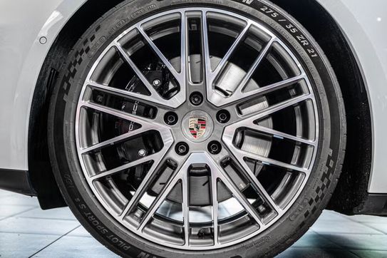 Porsche Panamera 4S E-Hybrid