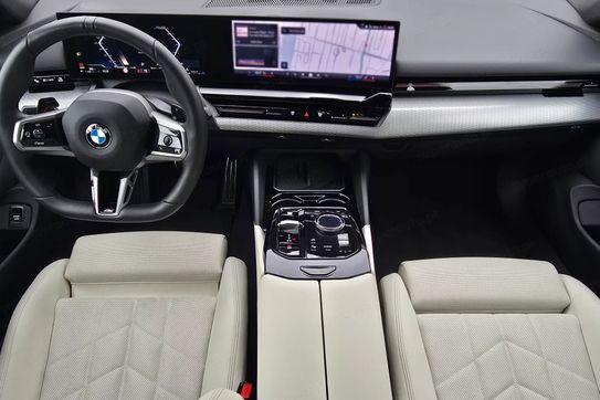 BMW Seria 5 520d xDrive mHEV M Sport aut