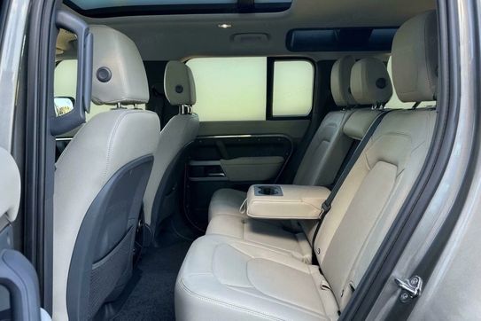 Land Rover Defender 110 2.0 P400e PHEV XS Edition