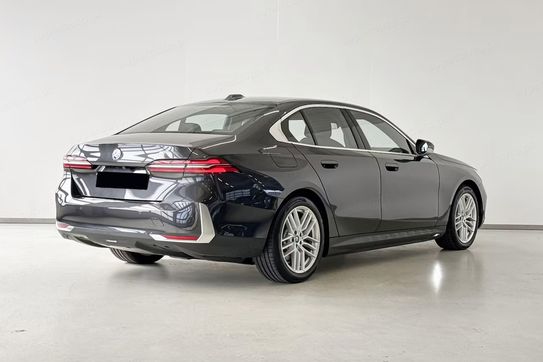 BMW Seria 5 530e