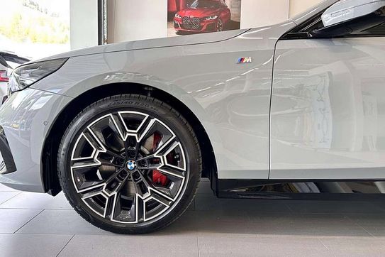 BMW Seria 5 Touring 540d xDrive M Sport