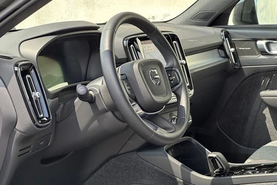 Volvo XC40 B3 Plus Dark