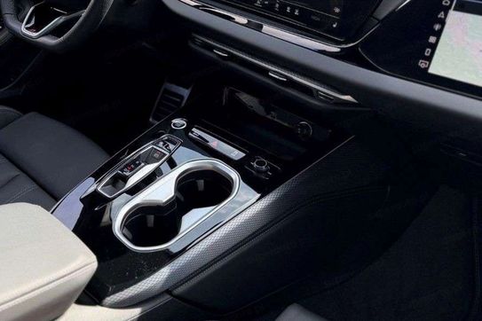 Audi A6 TDI quattro S line Avant