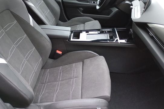 Opel Astra GS 1.2 Turbo