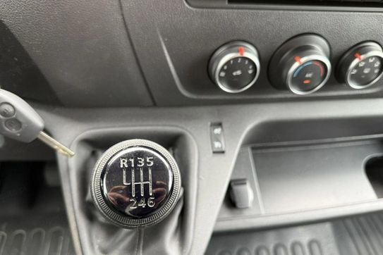 Renault Master dCi L3H2