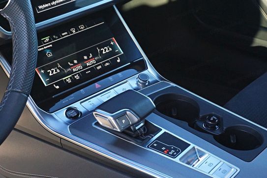 Audi A6 Avant 50 TFSI e quattro S Line