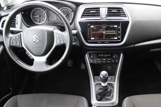 Suzuki SX4 S-cross 1.4 Premium 4x4