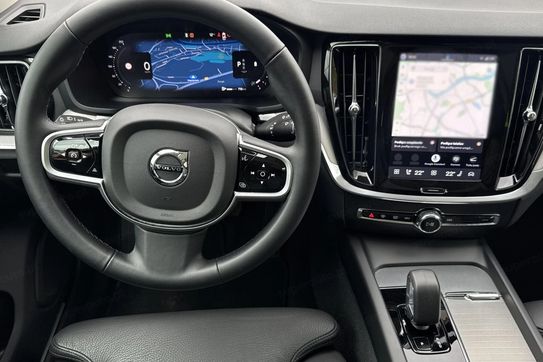 Volvo V60 B4 B Plus Dark aut