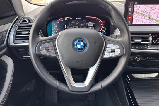 BMW X3 xDrive30e