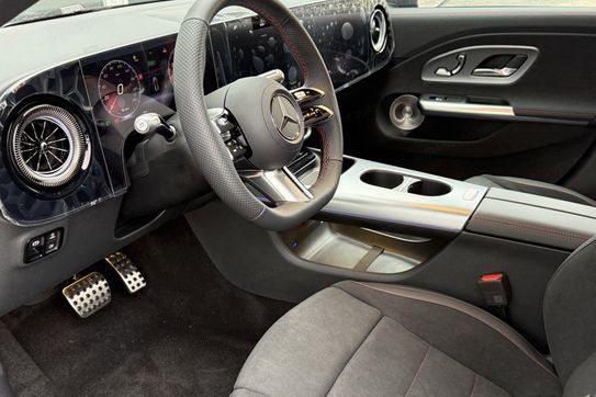 Mercedes CLA 200 AMG Line