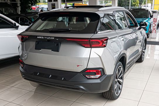 Bestune T77 1.5T Elegance DCT