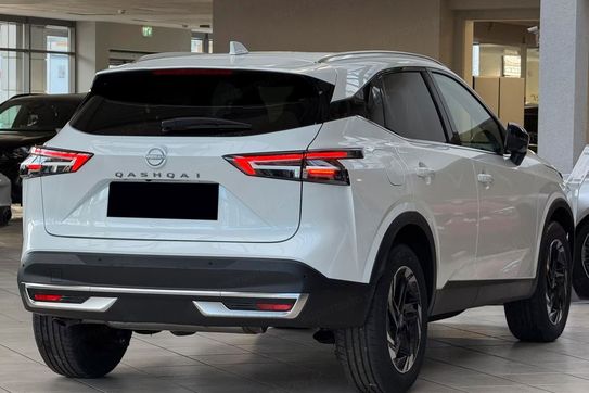 Nissan Qashqai N-Connecta Xtronic 1.3 DIG-T mHEV