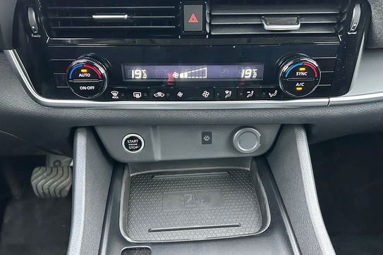 Nissan Qashqai Acenta 1.3 DIG-T mHEV Xtronic