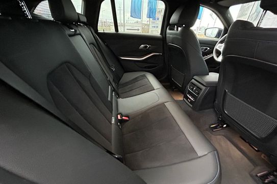 BMW Seria 3 320d xDrive Touring