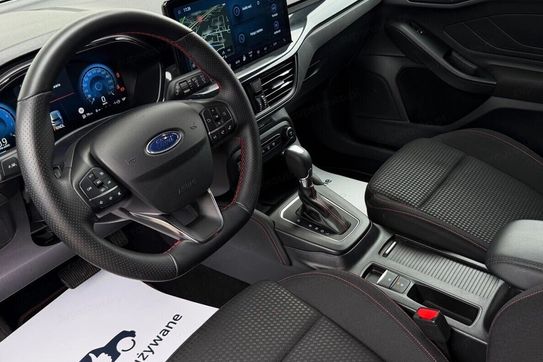 Ford Focus EcoBoost mHEV ST-Line X