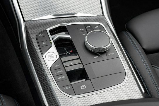 BMW Seria 3 320d xDrive M Sport sport-aut