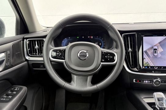 Volvo V60 B4 B Plus Dark