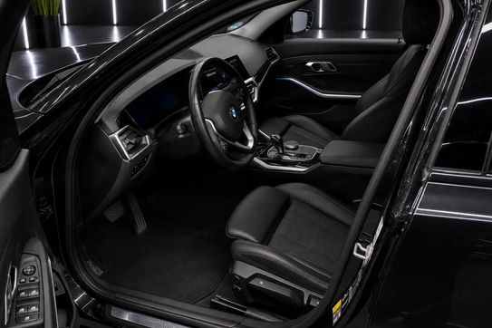 BMW Seria 3 330e xDrive Sport Line aut