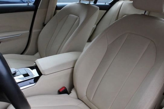 BMW Seria 3 318d Advantage aut