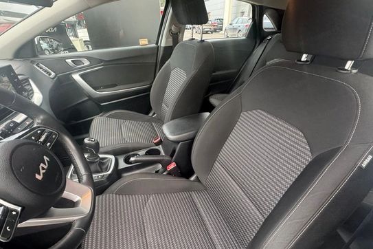 Kia Ceed 1.5 T-GDI M