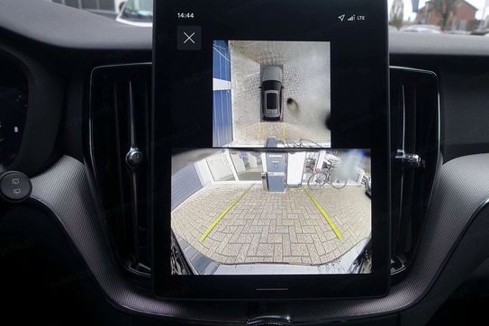 Volvo XC60 B5 AWD Ultra Black Edition