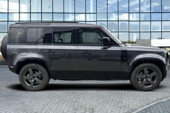 Land Rover Defender 110 3.0 D250 mHEV X-Dynamic HSE