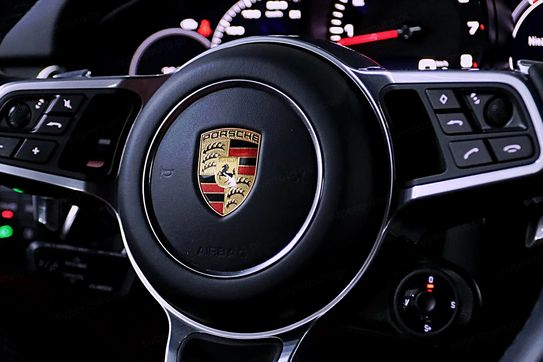 Porsche Cayenne Platinum Edition