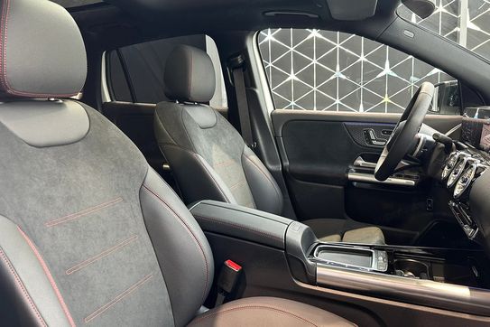 Mercedes GLA 200 AMG Line