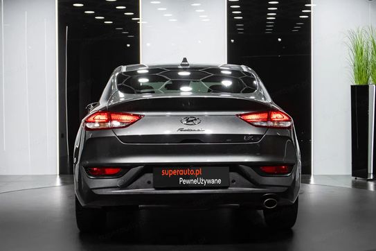 Hyundai i30 Fastback 1.5 T-GDI 48V Smart DCT