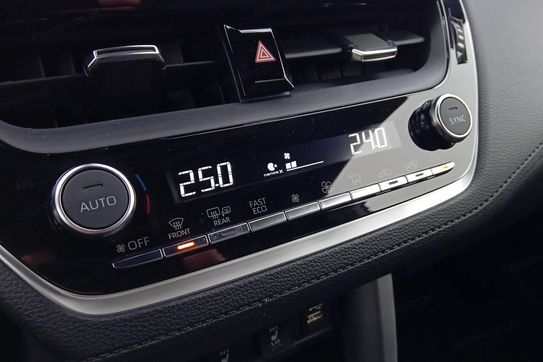 Toyota Corolla Cross 2.0 Hybrid Premiere Edition AWD